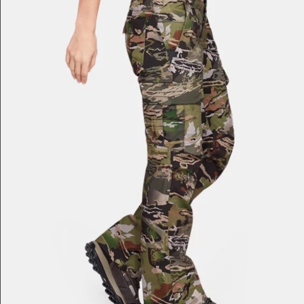 Women's UA Storm Tactical Patrol Pant Size 2. NWT